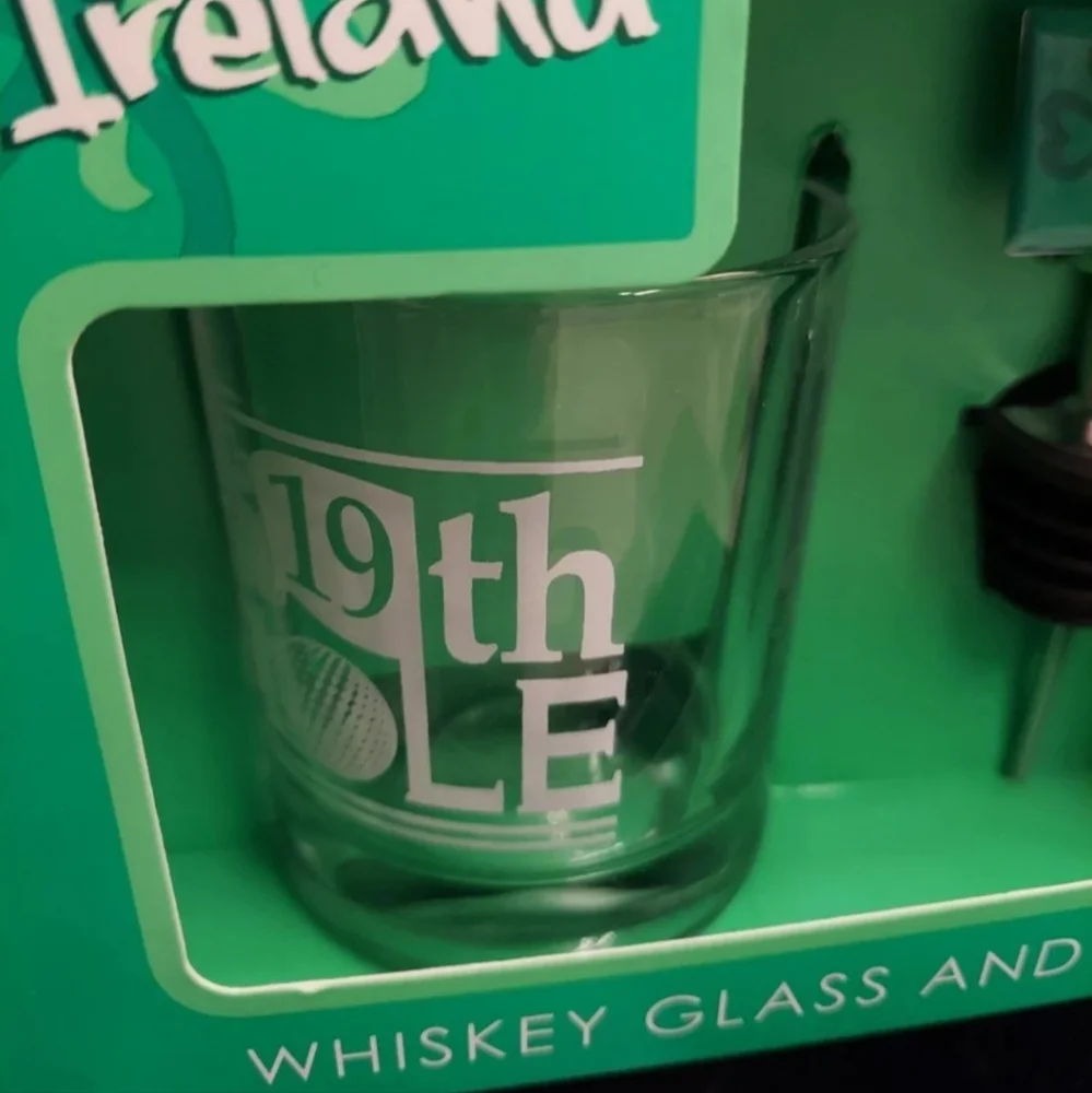 Whiskey Glass and Pourer Set 19th Hole Golf - Carroll's Irish Gifts BNWT RETIRED